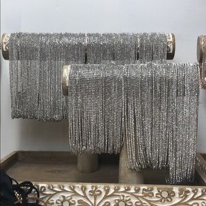 SPARKLY SILVER CHOCKER